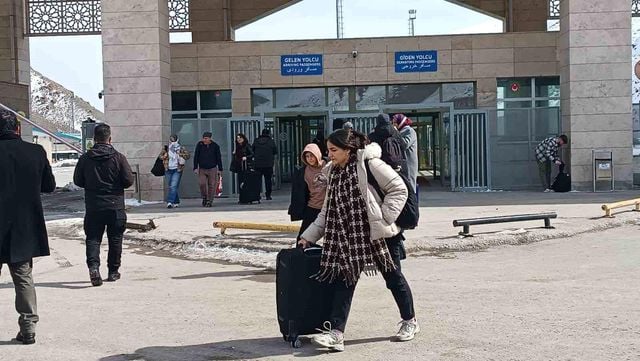 Savaş sonrası İranlılar ülkelerine dönüyor