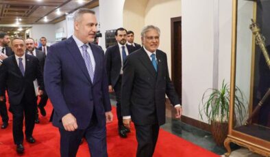 Savaş sürerken Bakan Fidan’dan İslamabad çıkarması