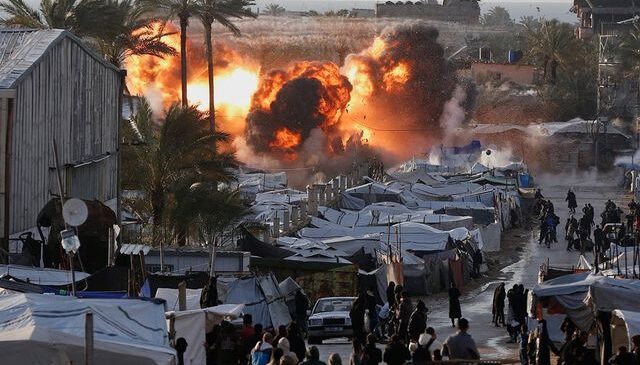 Savaşta 27. gün! ABD-İsrail Lamerd Havalimanı’nı vurdu, İran 202 hava aracını imha etti