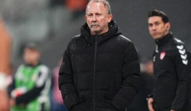 Sergen Yalçın, ’30 gündür oruç tutan tek oyuncu o!’ deyip öğrencisini övdü de övdü