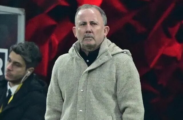 Sergen Yalçın’dan olay sözler: Futbol siyasi oldu, normal değil