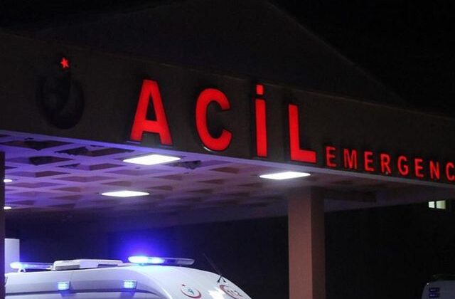 Siirt’te iki grup arasında kavga!  1’i ağır 3 yaralı