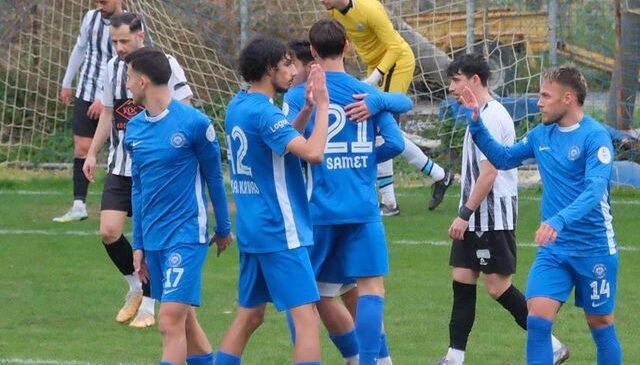 Şike soruşturmasıyla sarsılan Nazilli Spor profesyonel lige veda etti