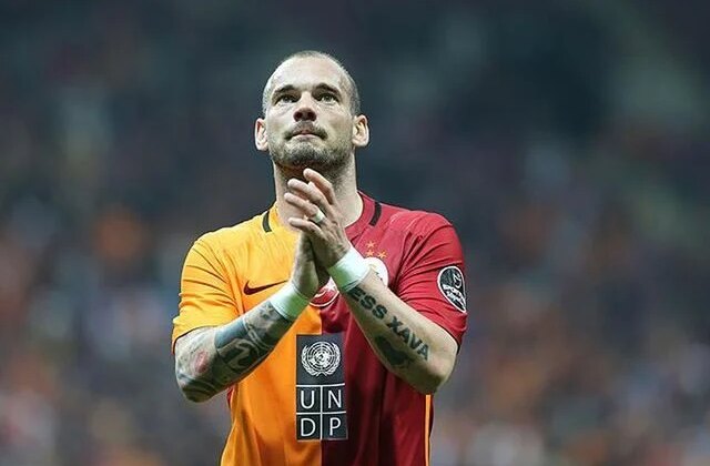 Sneijder’den ırkçılık iddiaları sonrası Liverpool’a zehir zemberek sözler