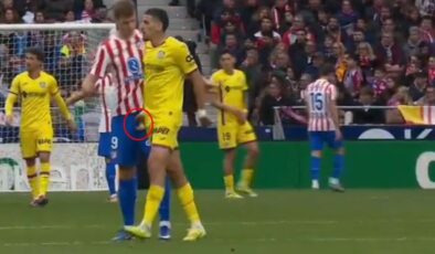 Sörloth’un cinsel organını tutan futbolcuya kırmızı kart