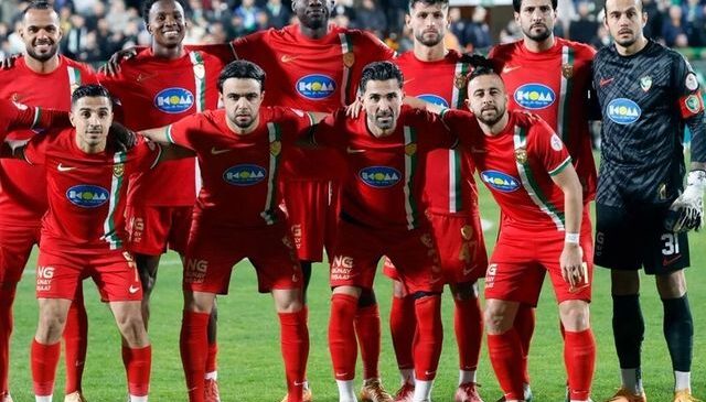 Süper Lig’e koşan Amedspor’a FIFA’dan şok ceza