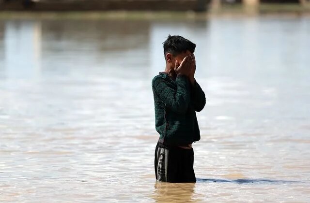 Suriye’nin Haseke vilayetinde meydana gelen sel nedeniyle yüzlerce evi su bastı