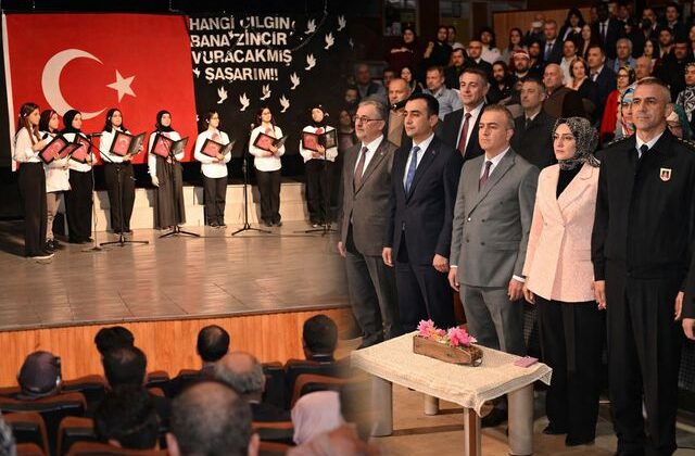 Tartışma yaratan görüntü: İstiklal Marşı Arapça okundu, CHP ve MHP’den peş peşe tepki geldi
