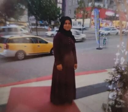 Tartıştığı eşini boğdu