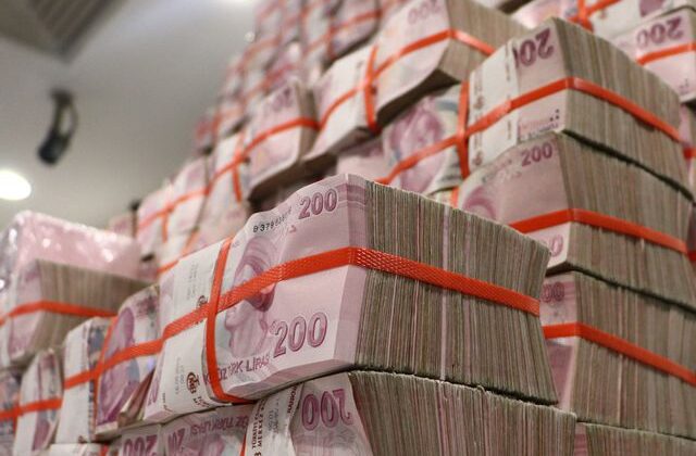 Tek bir kağıtla 60 milyon kazandılar