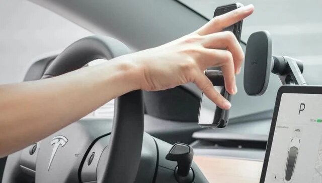 “Telefon tutucu ve araç kokusu yasaklanıyor” iddiasına en net yanıt