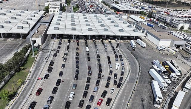 Gurbetçilere kolaylık! Araç kalma süresi tek tıklamayla öğrenilecek