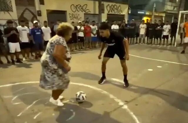 Torunu yaşındaki gence hayatının şokunu yaşattı