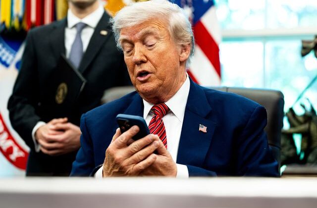 Trump’ın cep telefonu numarası sızdırıldı, Beyaz Saray alarma geçti