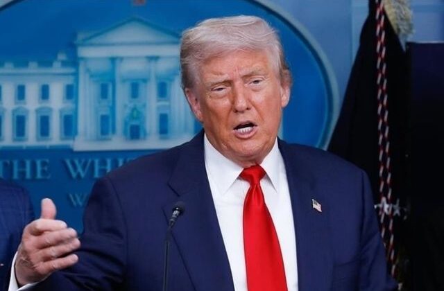 Trump: İran’ın Hark Adası’ndaki askeri hedeflerini vurduk