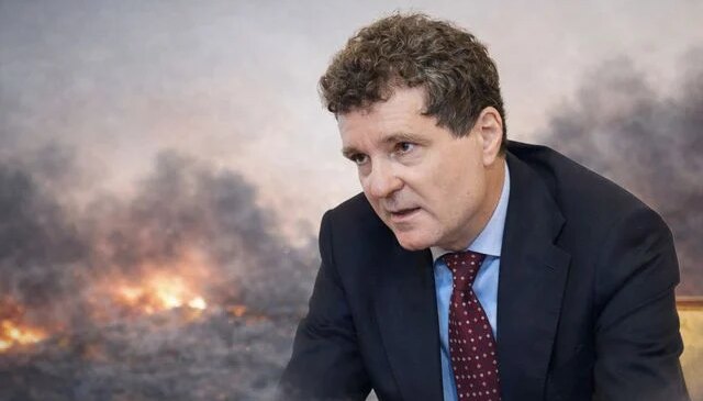 Tüm dünya savaş bitsin diye beklerken Romanya ateşe benzin döktü