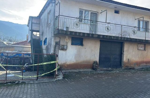 Manisa’da aile katliamı! Boşanma aşamasındaki eşini ve 3 yakınını başlarından vurarak öldürdü