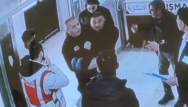 Türk polisi yaptığı hareketle gönülleri fethetti