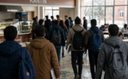 Üniversite kantininde rezalet! Borcunu ödemeyen öğrencilerin listesini astı