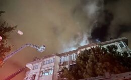 Üsküdar’da çatı katında yangın çıktı
