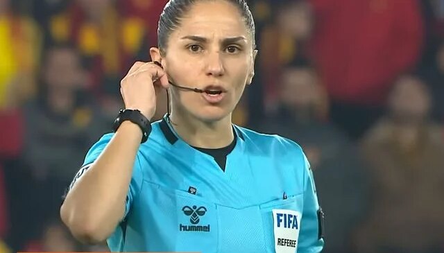 VAR kayıtları açıklandı! Kadın hakem Asen Albayrak’ın çektiği rest bomba