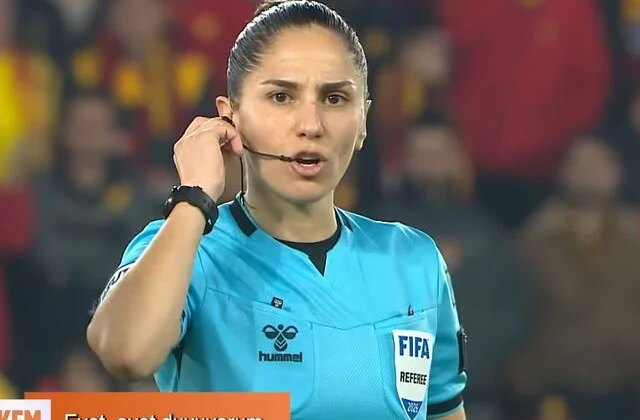 VAR kayıtları açıklandı! Kadın hakem Asen Albayrak’ın çektiği rest bomba