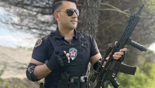 “Yakışıklı Güvenlik” emlakçı oldu