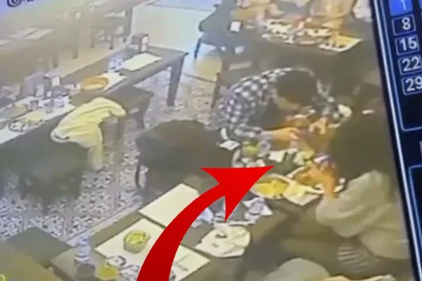 yemeginden bocek cikti sonra yasananlar daha 19631203 4276 o