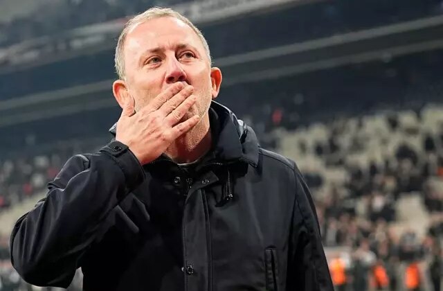 ‘Yoğun bakımdaydık, odaya çıktık’ diyen Sergen Yalçın’dan derbi mesajı