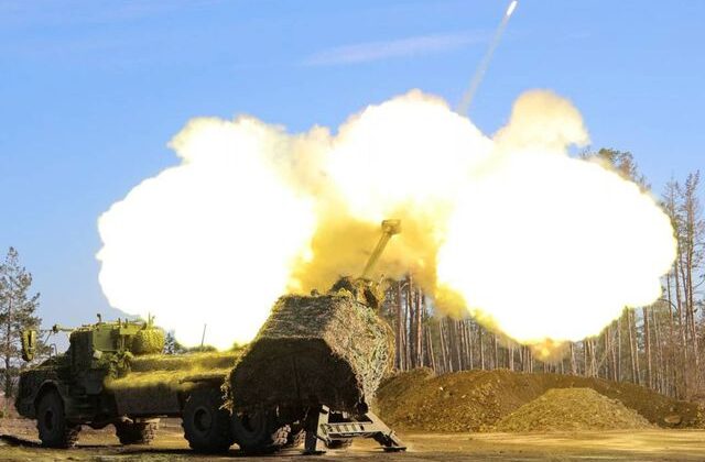 Yunanistan, İsrail yapımı silahları da içeren silahlanma programını Meclis’e sundu