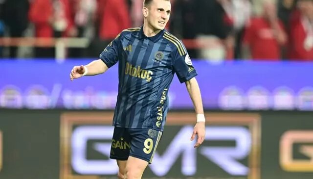 Zirve yarışında fark 4’e çıktı! Fenerbahçe’den üst üste ikinci puan kaybı