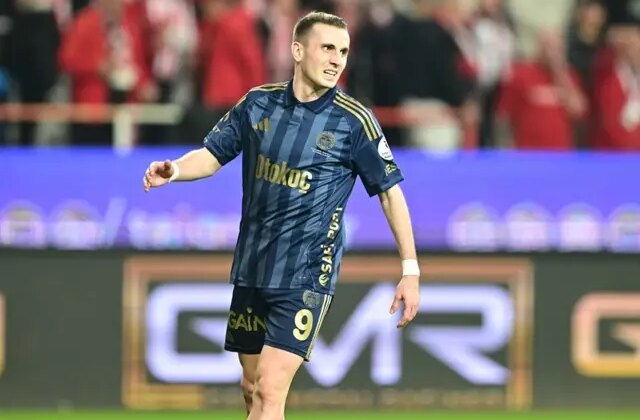 Zirve yarışında fark 4’e çıktı! Fenerbahçe’den üst üste ikinci puan kaybı