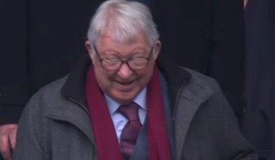 84 yaşında maça gitti, yuhalanınca verdiği tepki olay oldu