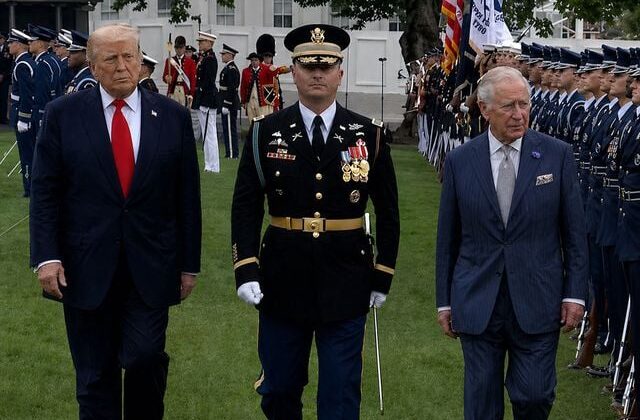ABD Başkanı Trump, Beyaz Saray’da İngiltere Kralı 3. Charles’ı resmi törenle karşıladı