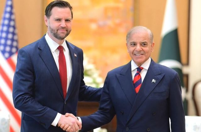 ABD ve İran heyetlerinin başkanları, Pakistan Başbakanı Şerif ile görüştü! Müzakerelerin başlaması bekleniyor