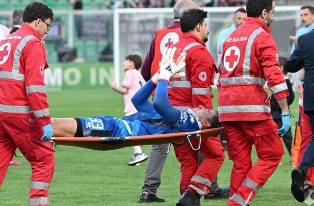 ABD’li kaleci Klinsmann’ın boynu kırıldı