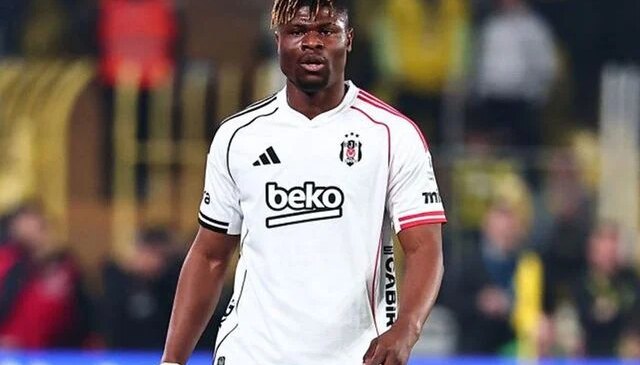 Agbadou’dan penaltı kararına tepki: Dürüstçe kazanarak da şampiyon olunabilir