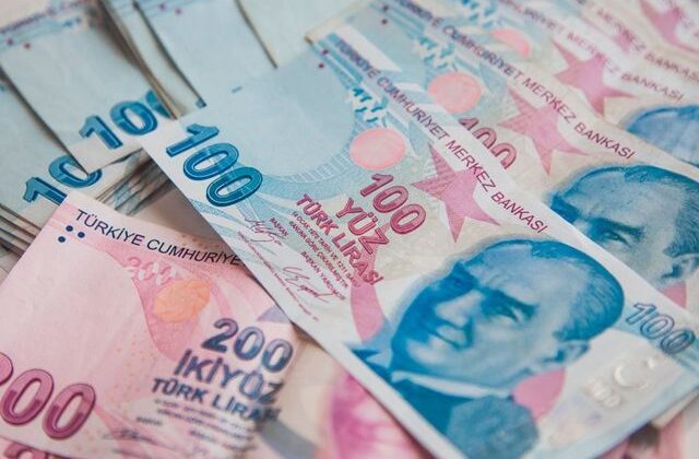 Akaryakıt indiriminin sevinci kısa sürdü! Yeni zam geliyor