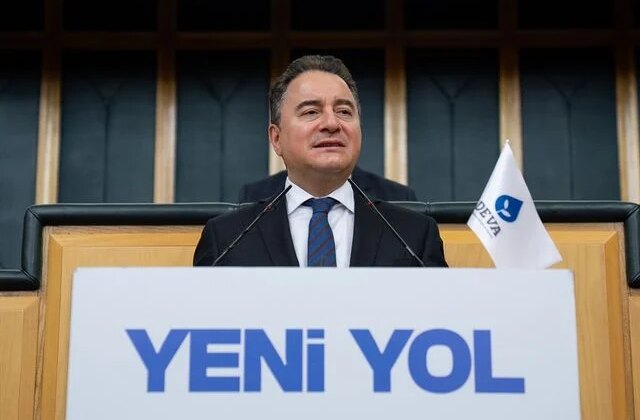 Ali Babacan’dan televizyonlara sert eleştiri: Toplumu çürüten yayınlar bilinçli