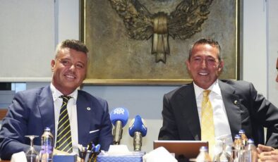 Ali Koç ve Sadettin Saran el sıkıştı: Fenerbahçe’de imzalar atılıyor