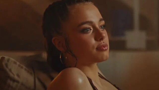 Angelina Jolie ve Brad Pitt’in kızı Shiloh’un güzelliği viral oldu