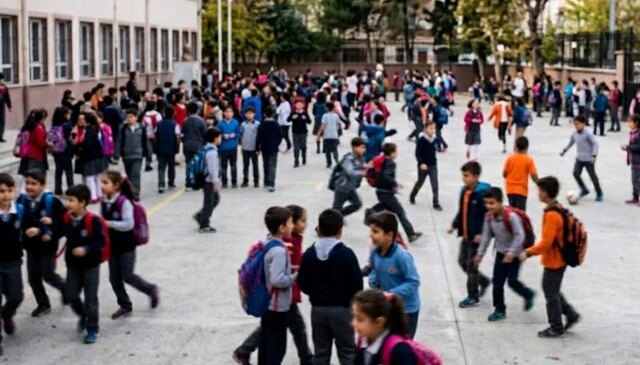 Ortaokulda kan don donduran olay! Koli bandı ile bağlayıp dövdüler