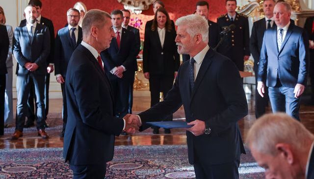 Ankara’daki NATO Zirvesi Çekya’yı karıştırdı: Sen mi gideceksin ben mi?