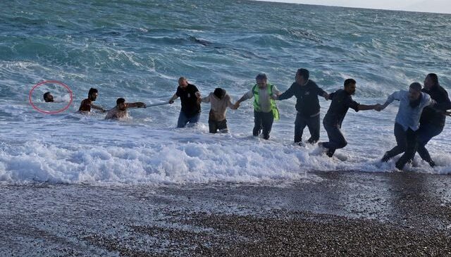 Dünyaca ünlü sahilde can pazarı: 2 kardeş kurtuldu, kuzen hayatını kaybetti