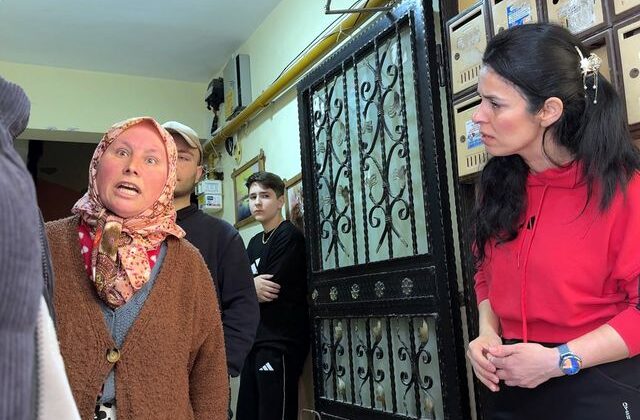 Apartmanı illallah ettiren komşu! Evden tam 3 kamyon çöp çıktı