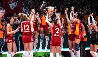 Avrupa şampiyonu Galatasaray Daikin Kadın Voleybol Takımı, kupasını aldı