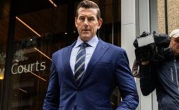 Avustralya’nın en çok madalyalı eski askeri Afganistan’da savaş suçu işlediği iddiasıyla gözaltına alındı