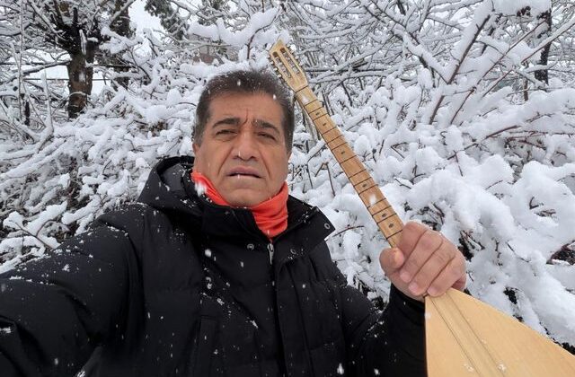 Aydın Aydın’dan Nisan ortasında kar altında klip: Bu sene yaz gelmedi