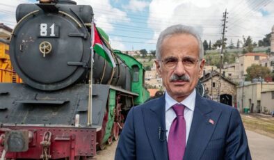 3 ülkeyi birbirine bağlayacak! Tarihi Demir Yolu yeniden inşa ediliyor