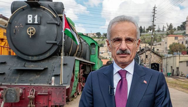 3 ülkeyi birbirine bağlayacak! Tarihi Demir Yolu yeniden inşa ediliyor